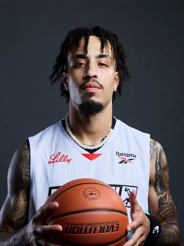 Avante Nichols — headshot