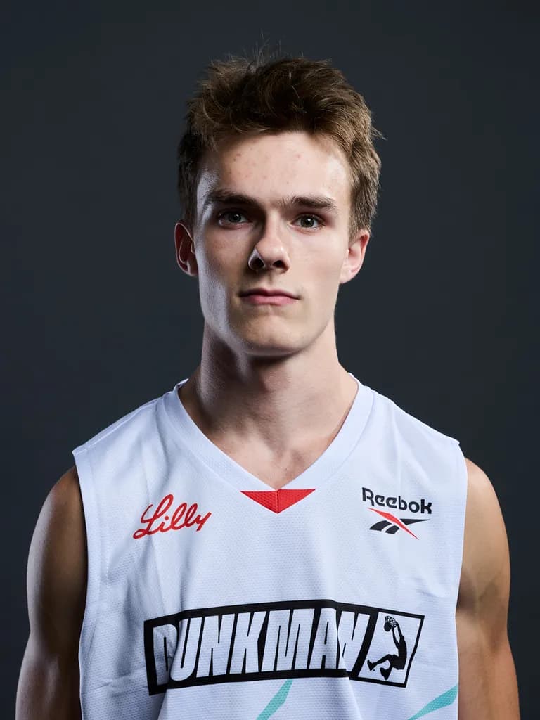 Dillan McCarthy — headshot